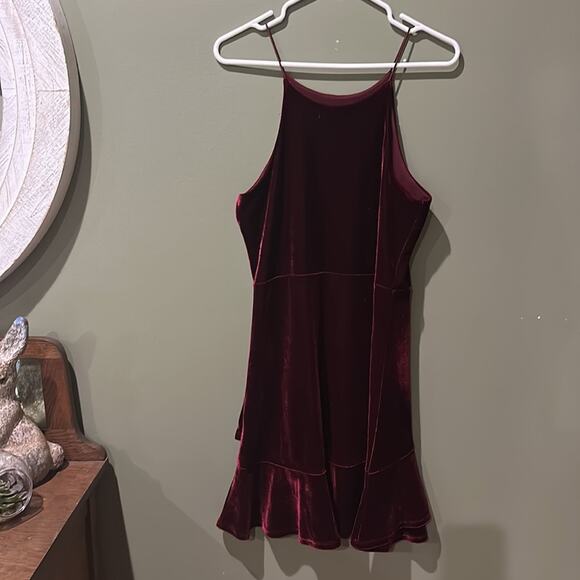 Altar’d State Kaz Dress - Picture 5 of 8